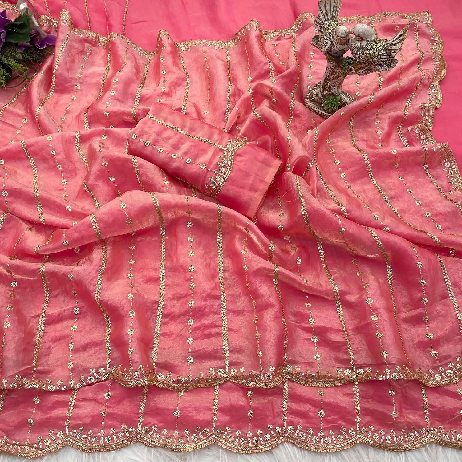 Amazon Brand - Tavasya Women's Saree