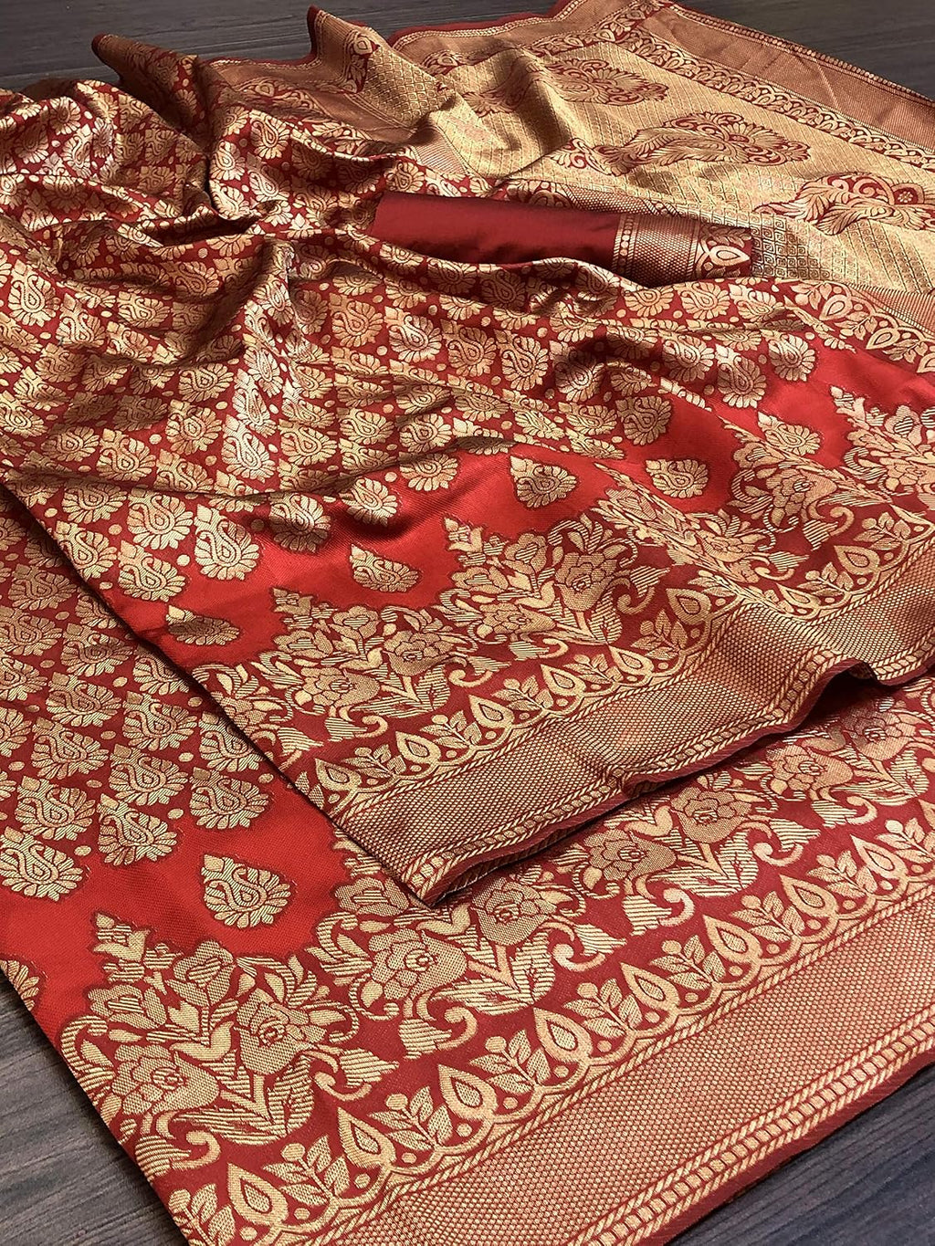 Women's Jacquard Silk Saree